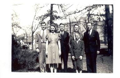 reprint of photo of Gov. Bailey's family