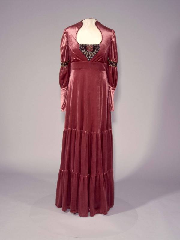 Hillary clinton shop inaugural gown