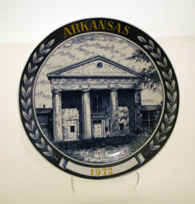 Arkansas Commemorative Plate with Old State House on cover