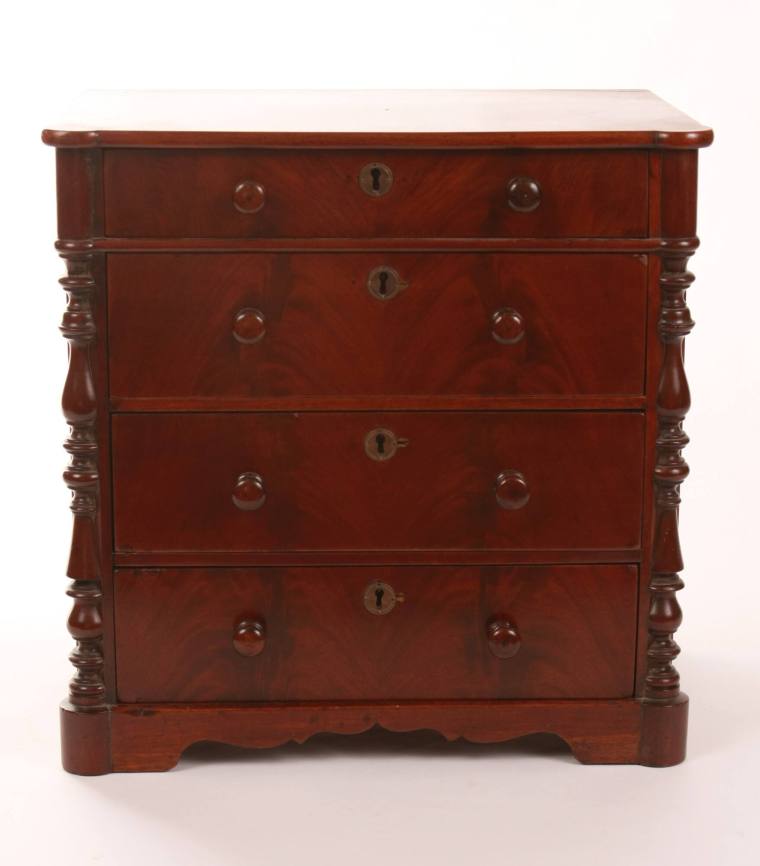 doll chest of drawers