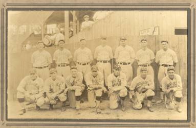 photo of Pine Bluff baseball team