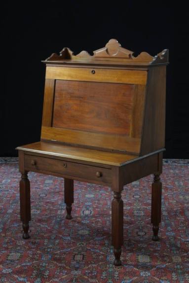 Gov. Jeff Davis desk