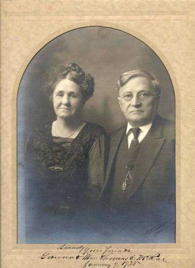 Photograph of Gov. and Mrs. McRae