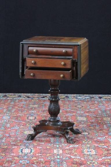 sewing table - Robinson