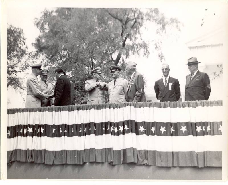 photo of Truman in front of Old State House