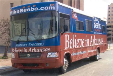 photo of Gov. Beebe's campaign bus