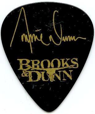 autographed Ronnie Dunn pick