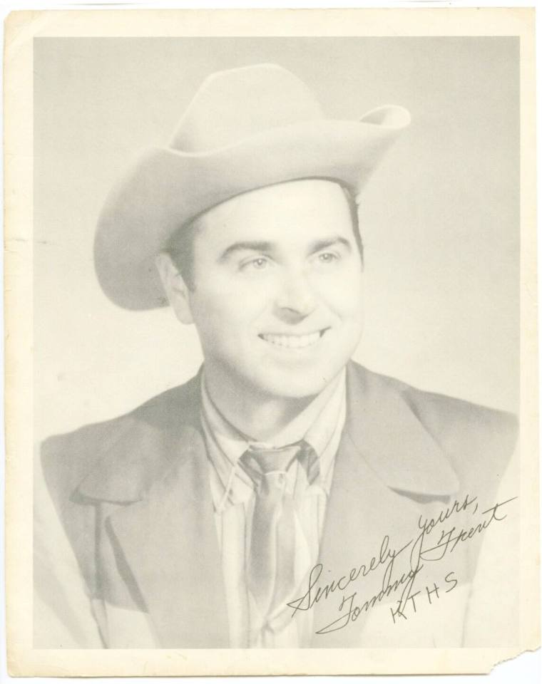 Autographed photo of Tommy Trent.