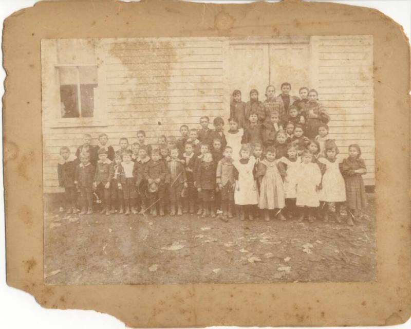 photo of Walnut Ridge school group