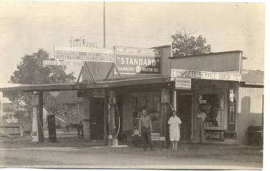 Postcard of Mrs. Effie Jackson in Biscoe, Ark.