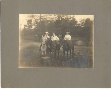 Photo of Horace Chamberlin & two women