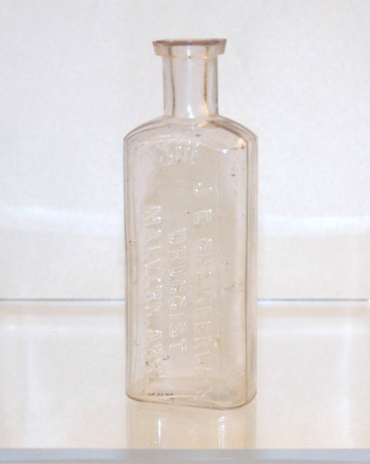 Medicine Bottle - J.E. Chamberlain, Druggist, Malvern