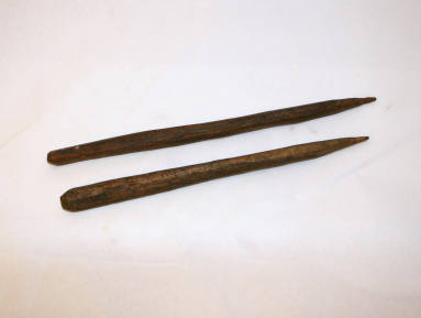 Old State House Wood Pegs