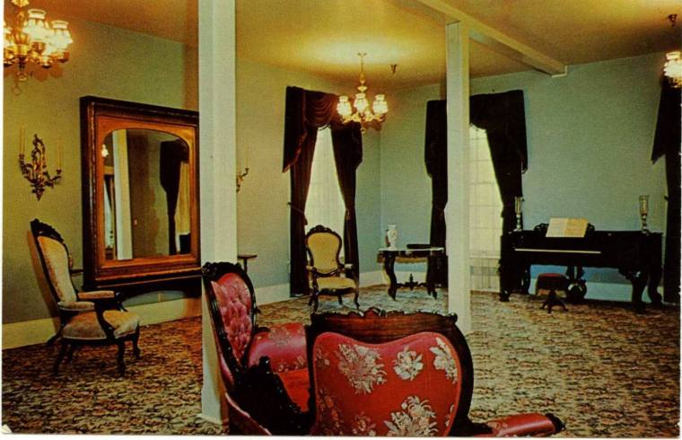 Postcard, Old State House - UDC Room