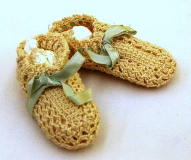 Baby's crocheted booties