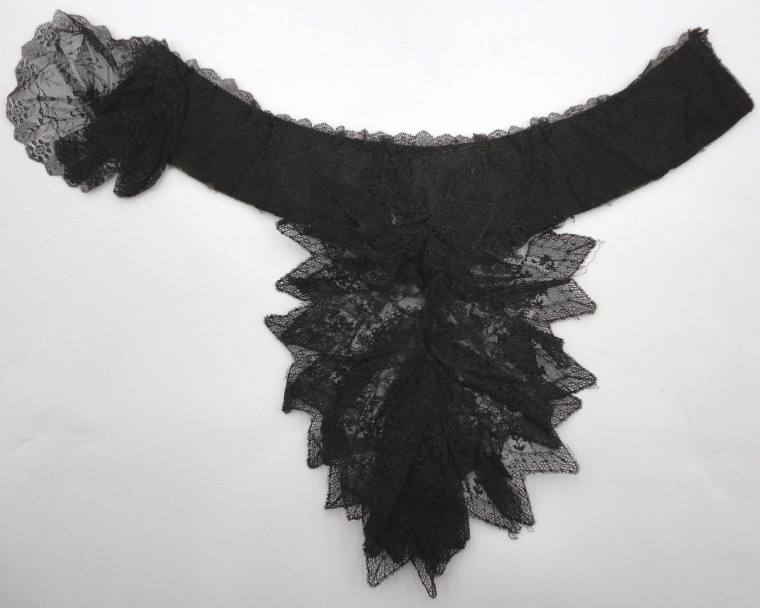 Black Lace Neckpiece