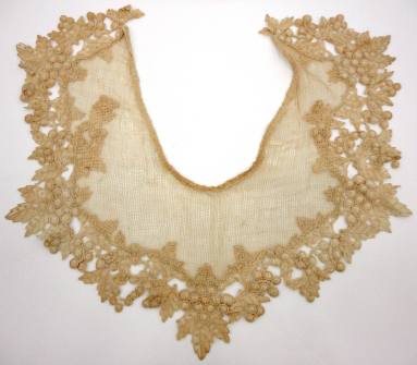 Lace Collar