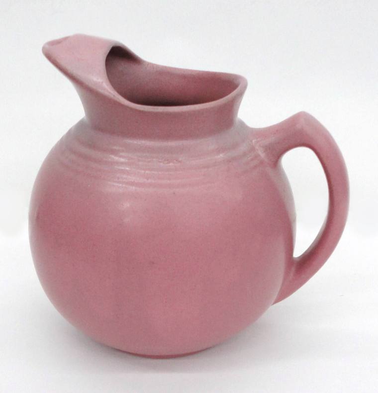 Niloak pitcher