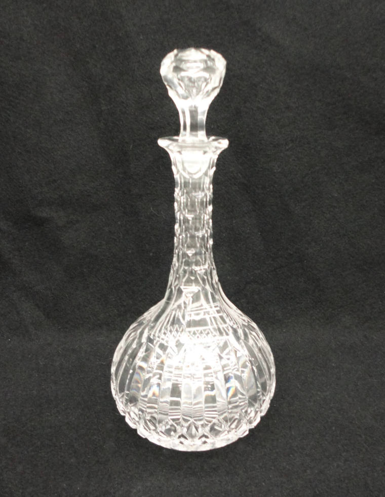 Decanter and stopper, Cut glass