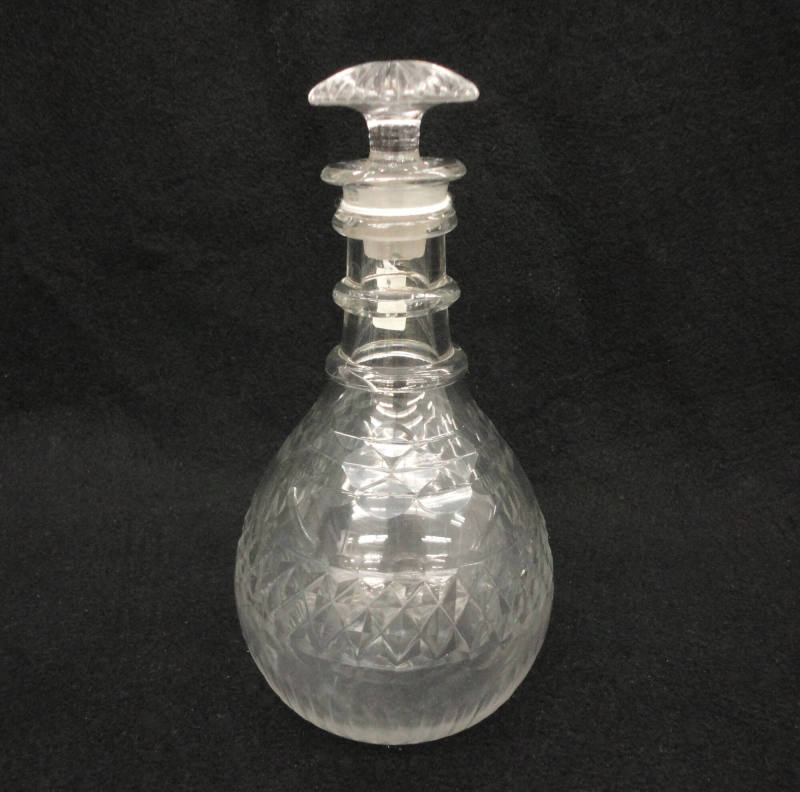 Decanter with stopper, Cut glass