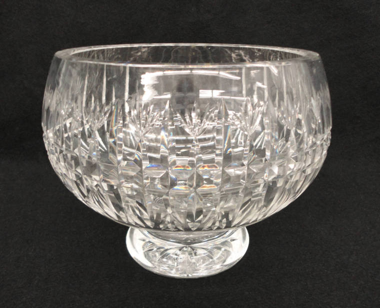 Bowl, Cut glass