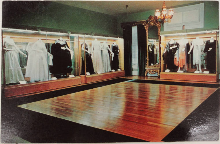 Postcard, Old State House - 1st Ladies' Gowns