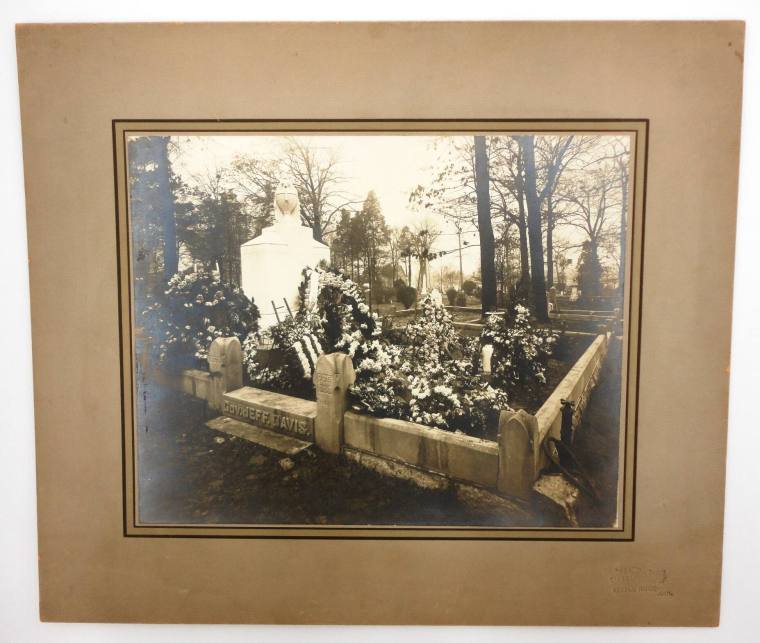 Photograph, Cabinet Card - Gov. Jeff Davis' Grave