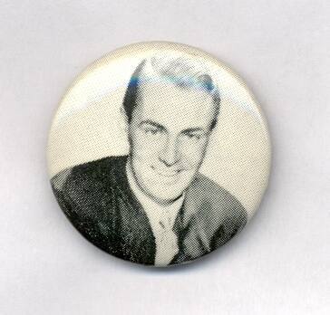 Button, Alan Ladd