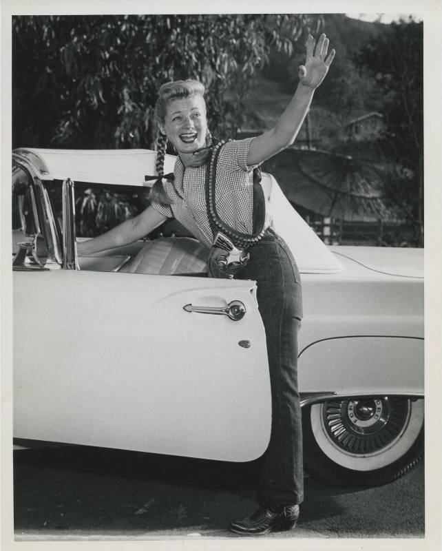 Photograph, Gail Davis as Annie Oakley