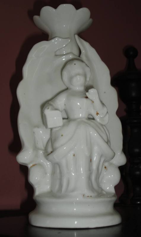 Candlestick/figurine