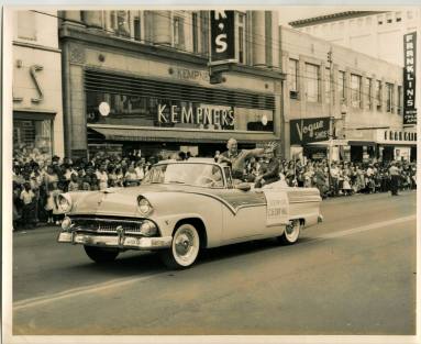 Photograph, Secretary of State C.G. "Crip" Hall - Arkansas State Fair Parade