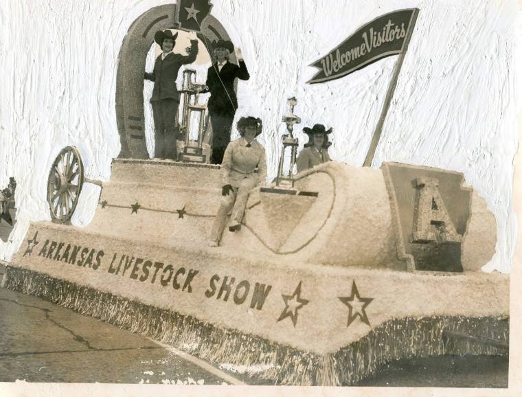 Photograph, Arkansas Livestock Float - Arkansas Livestock Exposition Parade