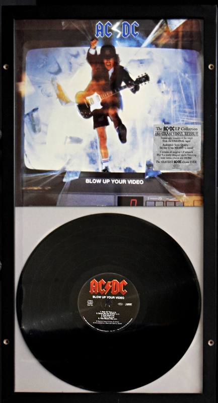 Album, "Blow Up Your Video" - AC/DC