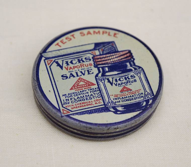 Tin, Medicine - Vicks Vapo-Rub