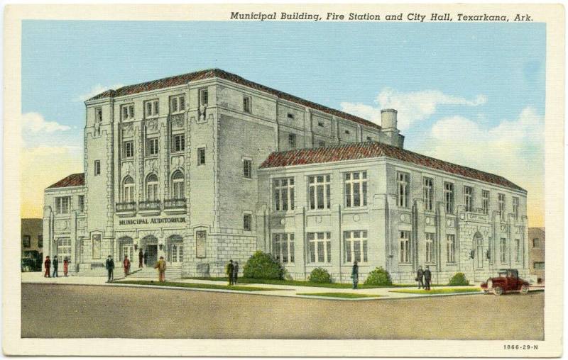 AR Postcard - Texarkana Municipal Bldg, Fire Station, City Hall