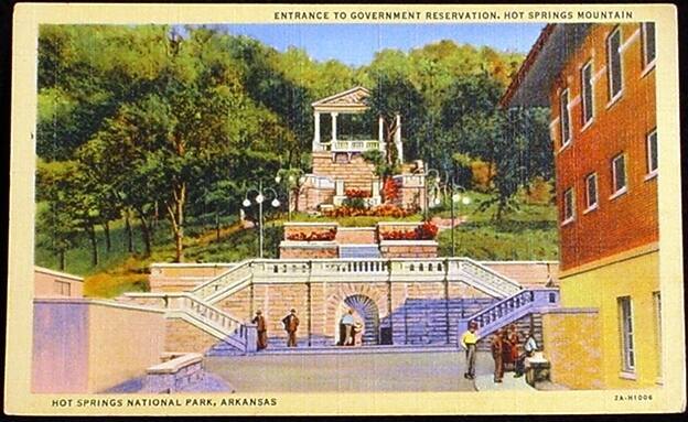 AR Postcard - Govt. Reservation Bldg., Hot Springs