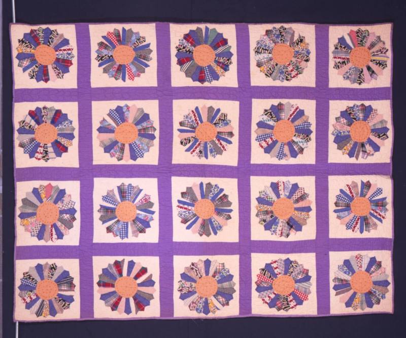 "Fancy Dresden Plate" Quilt