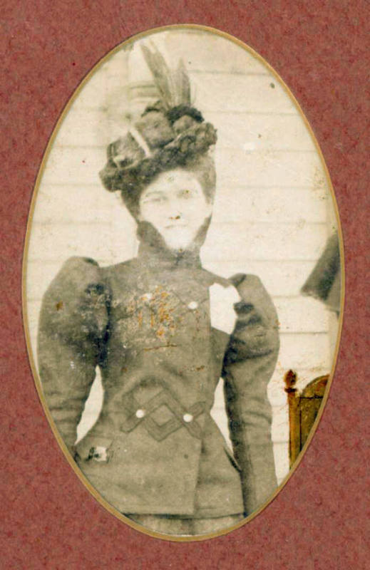 Photograph of Pearl Starr