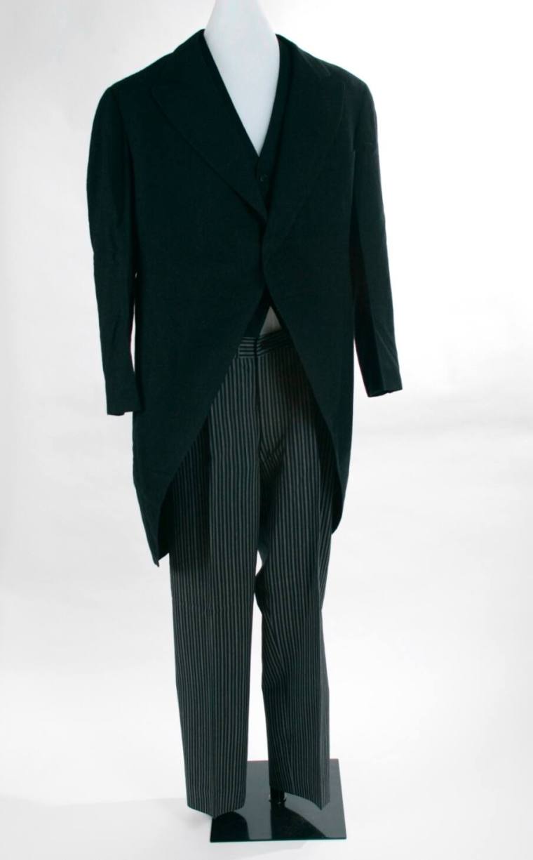 Gov. Bailey's black wool coat