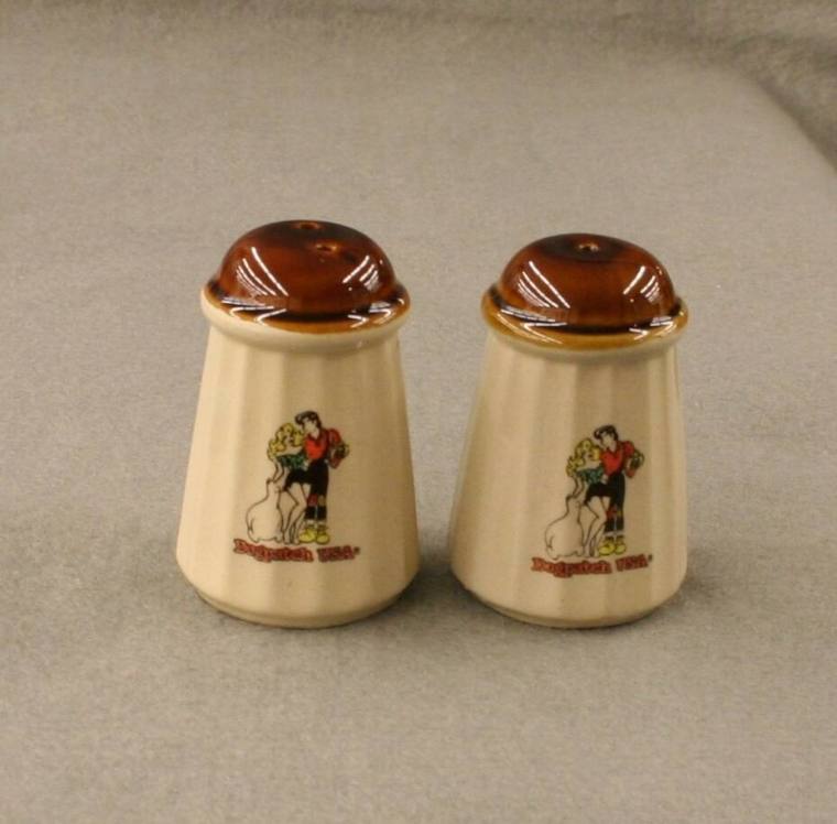 Hillbilly - Dogpatch salt & pepper shakers