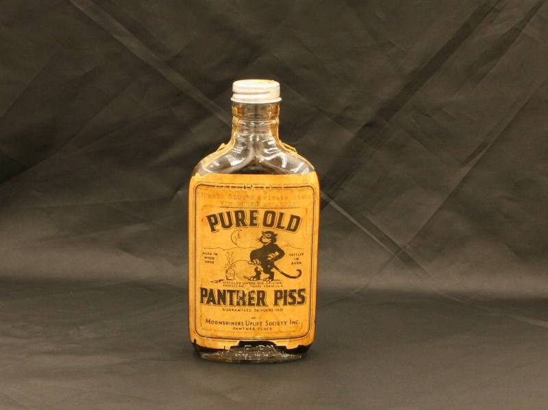 Hillbilly - Panther Piss Pint Bottle